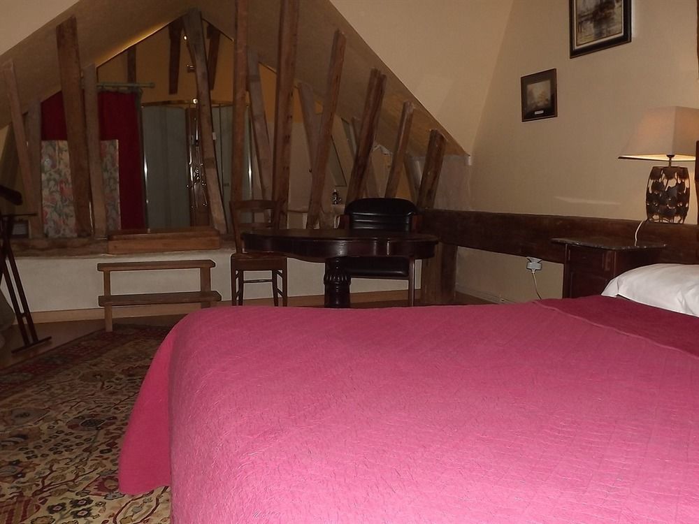 Manoir De Rouesse Hotel Laval  Ngoại thất bức ảnh